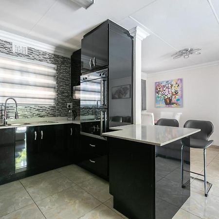 Signature Lodge Kempton Park Exteriér fotografie