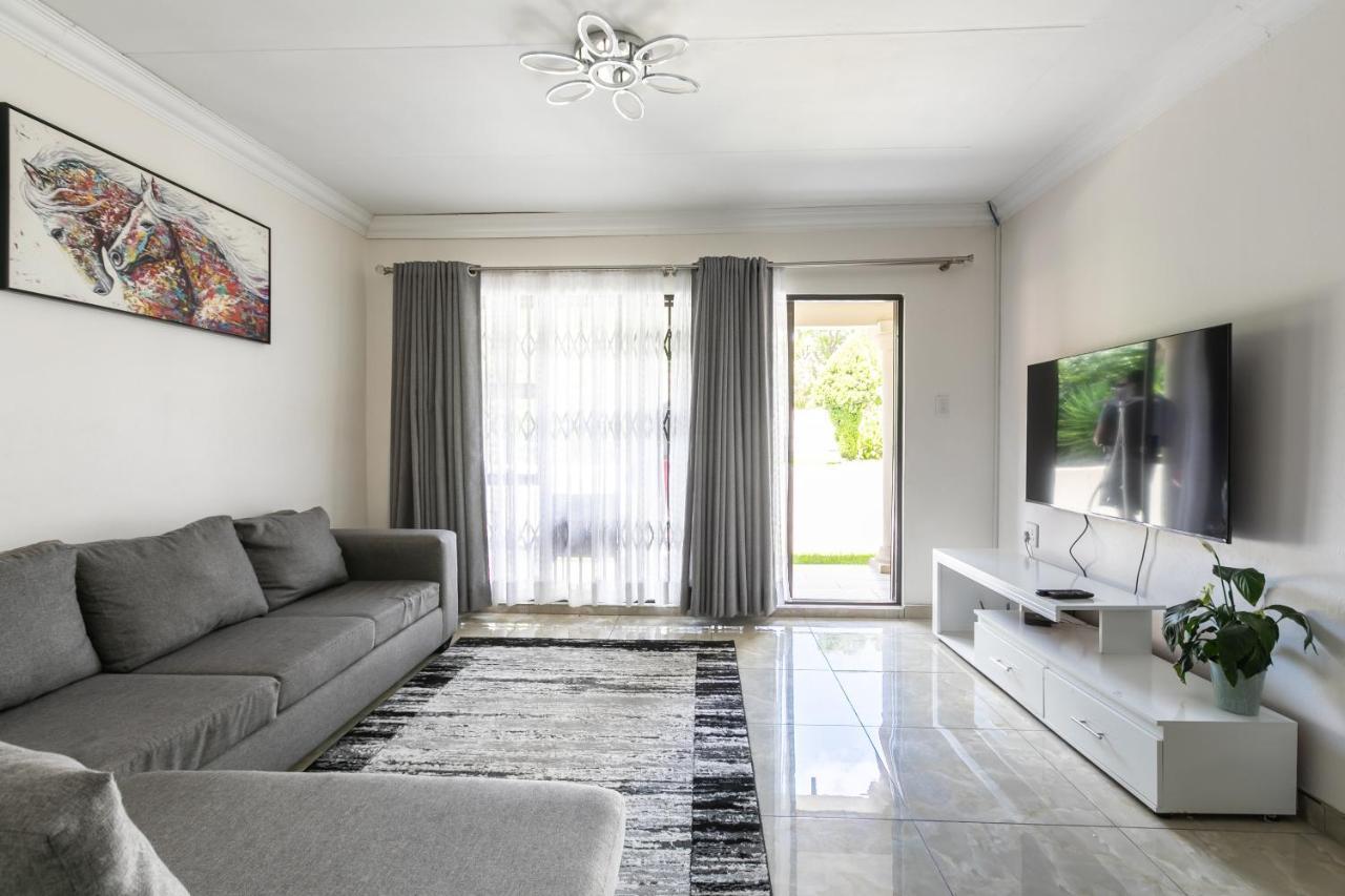 Signature Lodge Kempton Park Exteriér fotografie